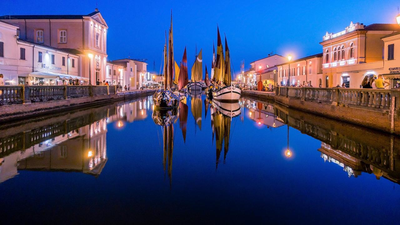 Hotel Devon Rooms & Breakfast Cesenatico Exterior photo