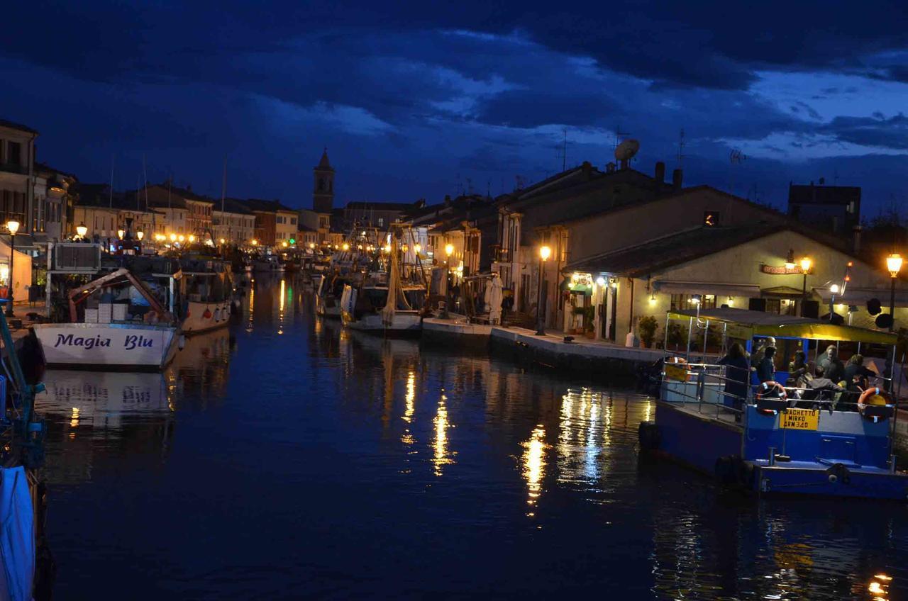 Hotel Devon Rooms & Breakfast Cesenatico Exterior photo
