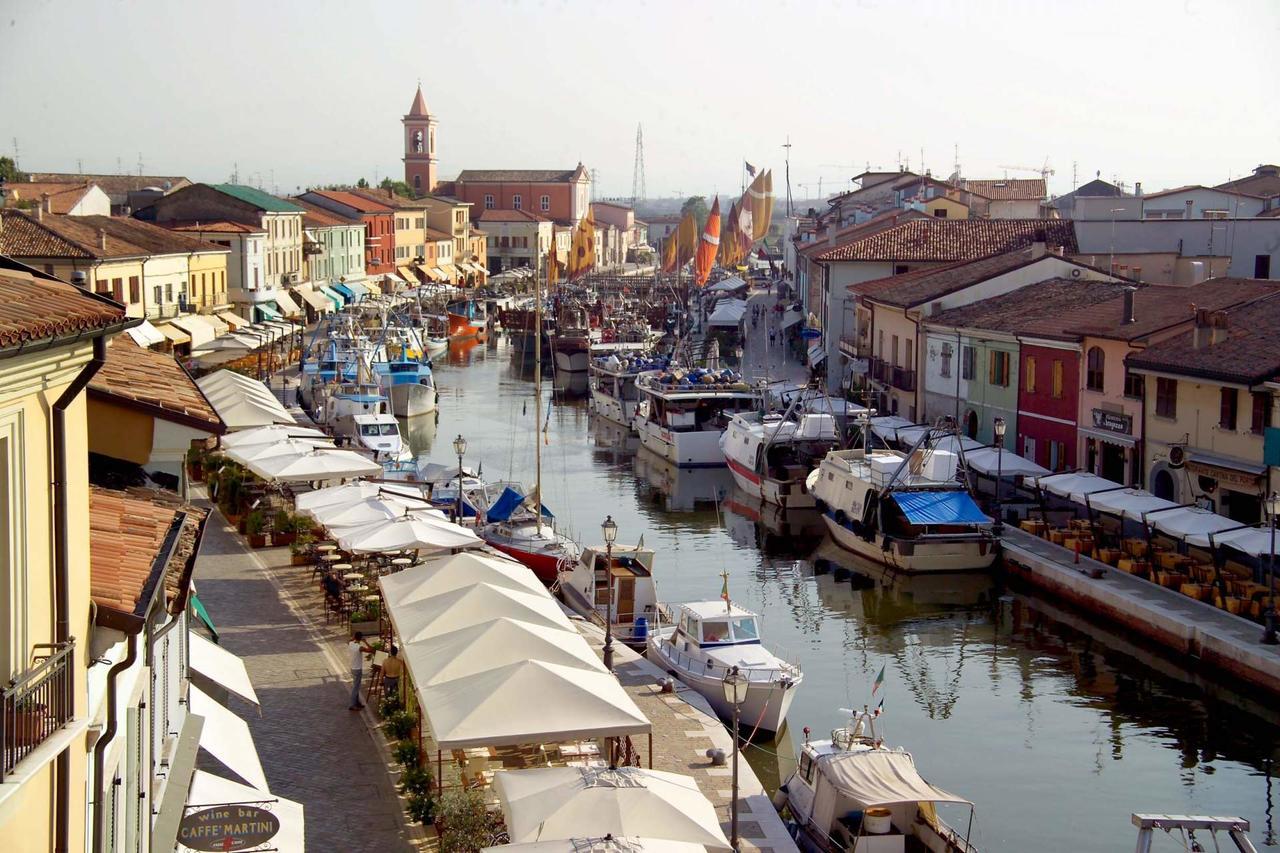Hotel Devon Rooms & Breakfast Cesenatico Exterior photo
